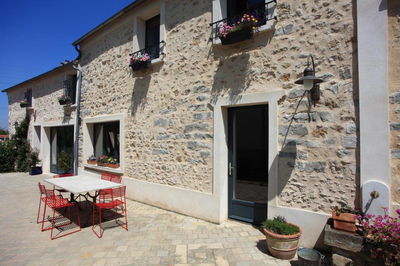 Maison D'Hotes Les Rainettes Breuillet  Bagian luar foto